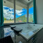 Design With Pool - Maggiore *