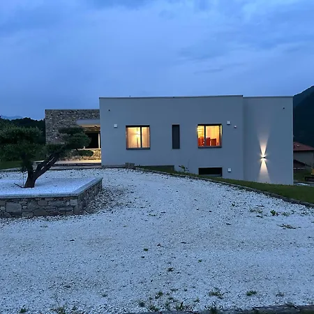 Design With Pool - Maggiore Villa *